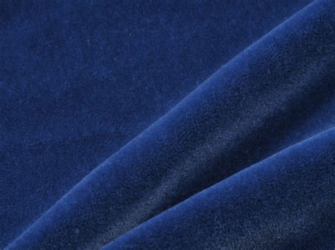  Mohair: Un Trésor Textile aux Fibres Incroyablement Douces et Résistantes!